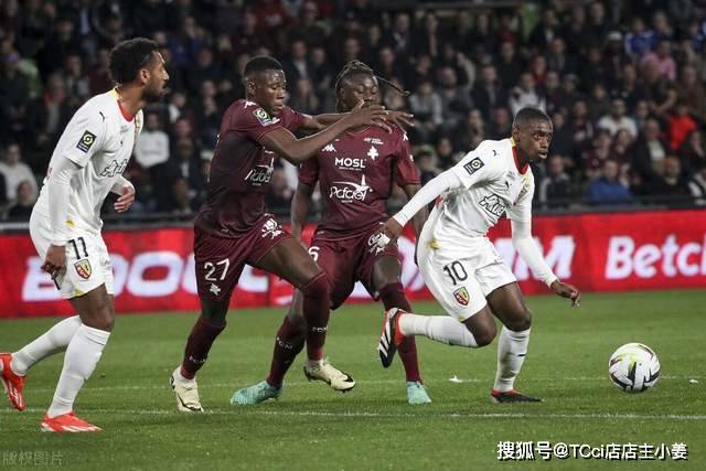 防守不稳！英博客场0-3不敌国安，十轮中超第4次3球以上丢球失利